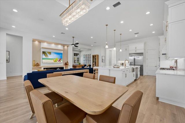 13234 Artisan Circle, Palm Beach Gardens, FL 33418
