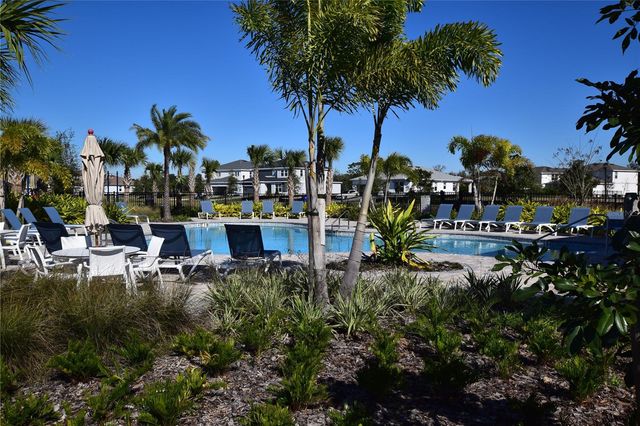 5048 HOLM OAK DRIVE, St Cloud, FL 34771