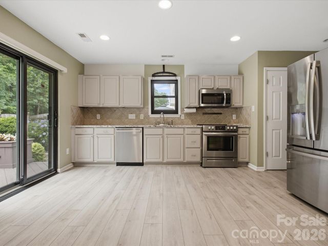 1102 Slate Ridge Road, Matthews, NC 28104