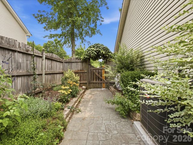 1102 Slate Ridge Road, Matthews, NC 28104