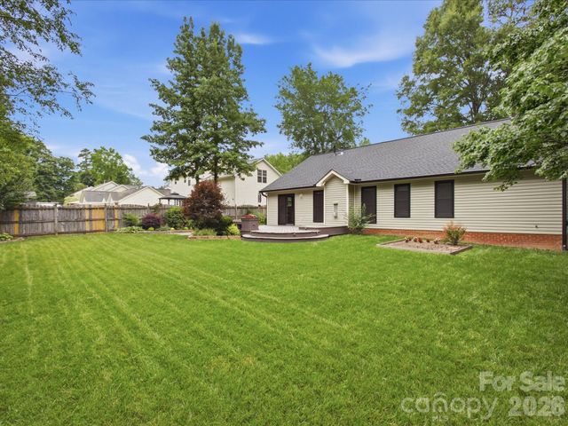 1102 Slate Ridge Road, Matthews, NC 28104