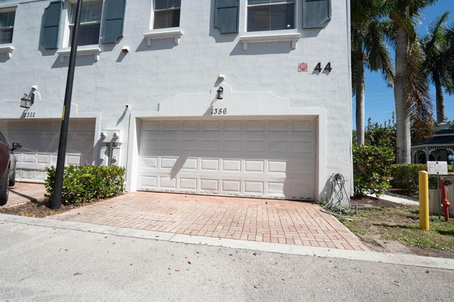 1356 Piazza Pitti, Boynton Beach, FL 33426