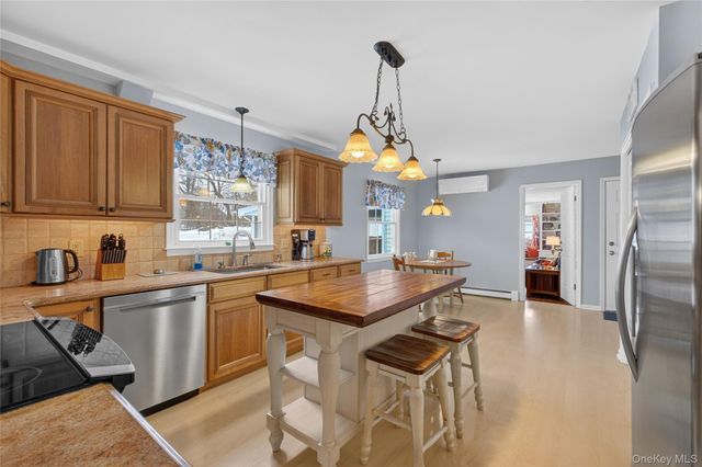 191 Forest Valley Road, Pleasant Valley, NY 12569