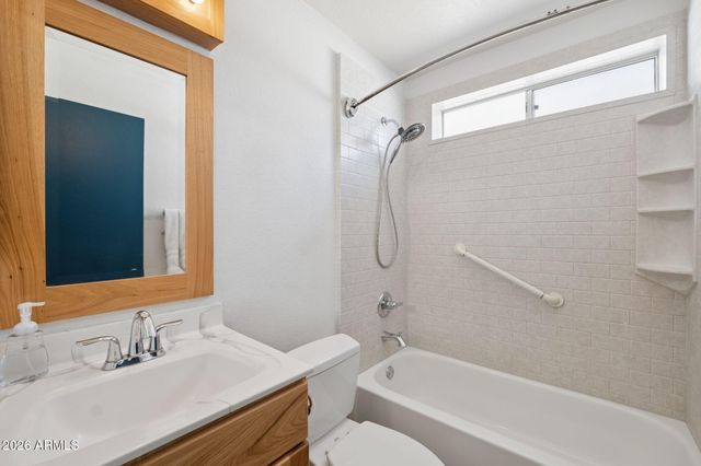 50 W IVYGLEN Street, Mesa, AZ 85201