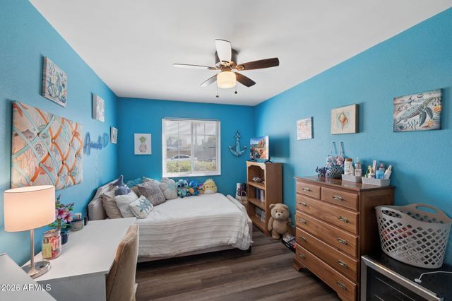 50 W IVYGLEN Street, Mesa, AZ 85201