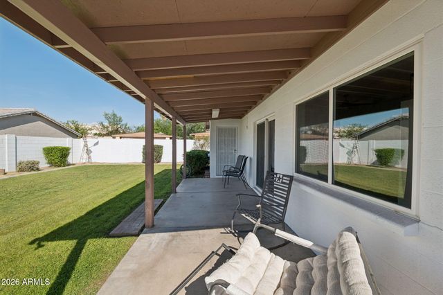 50 W IVYGLEN Street, Mesa, AZ 85201