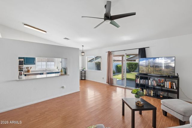 50 W IVYGLEN Street, Mesa, AZ 85201