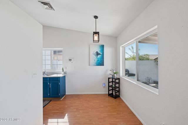 50 W IVYGLEN Street, Mesa, AZ 85201