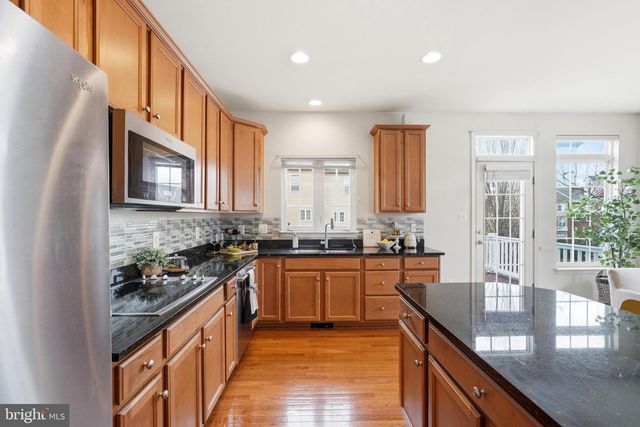 12651 TERRANOVA LN, Woodbridge, VA 22192