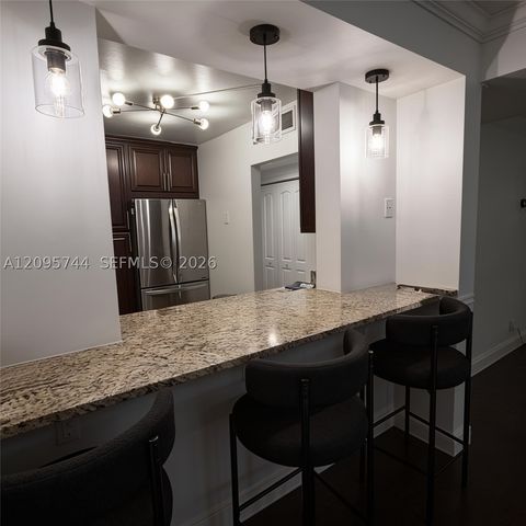 8411 Forest Hills Dr 208, Coral Springs, FL 33065