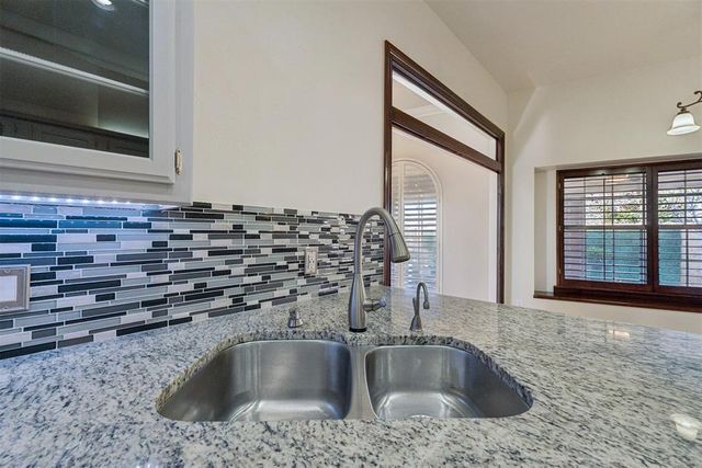 6672 NW 116th Street, Oklahoma City, OK 73162