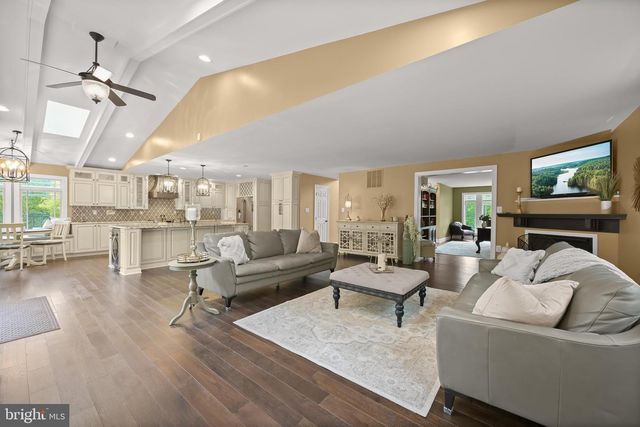 1900 TEA MINT DR, Westminster, MD 21157