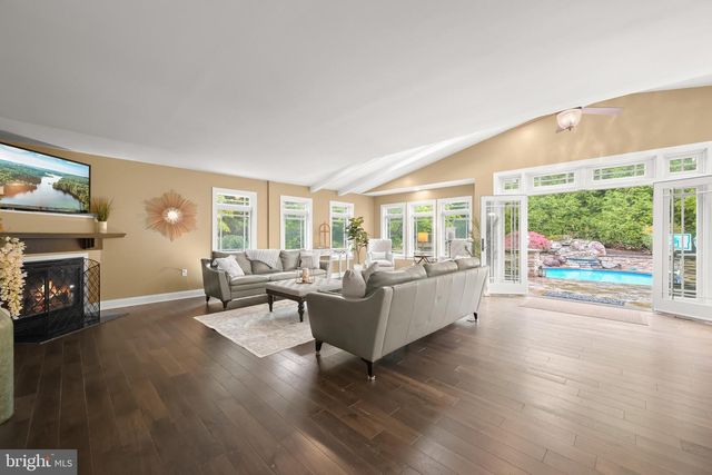 1900 TEA MINT DR, Westminster, MD 21157