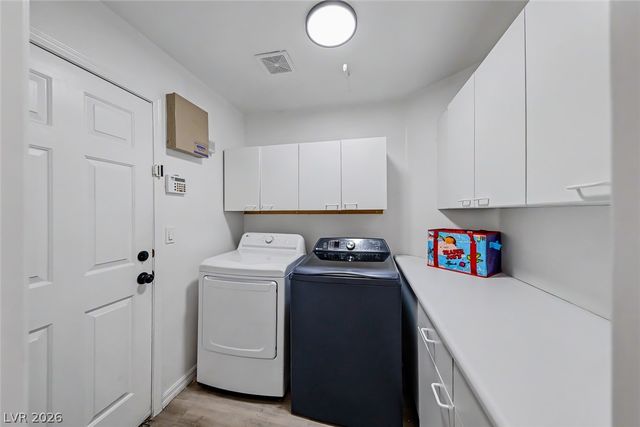 3540 Tuscany Village Drive, Las Vegas, NV 89129