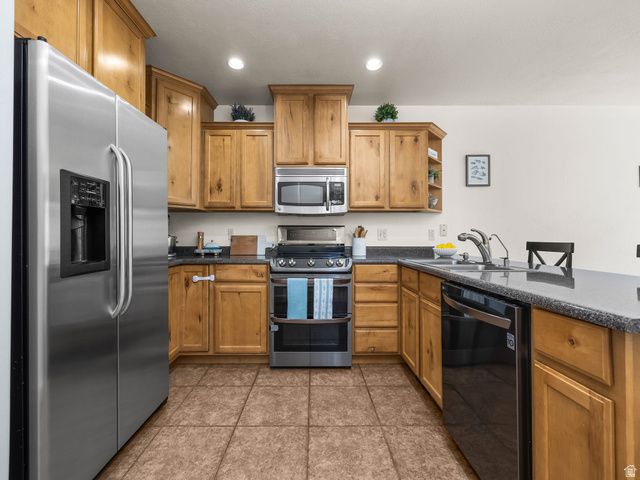 5071 W AMBER ROSE LN, Herriman, UT 84096