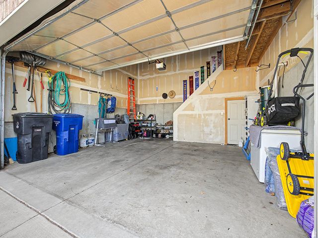 5071 W AMBER ROSE LN, Herriman, UT 84096