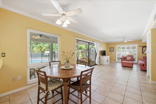 13305 GOLF CREST CIRCLE, Tampa, FL 33618