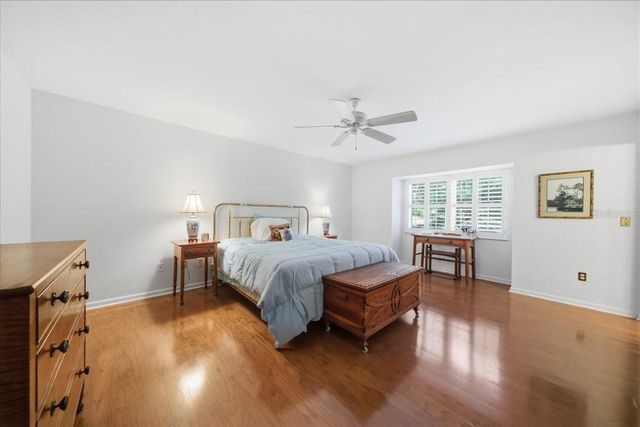 13305 GOLF CREST CIRCLE, Tampa, FL 33618