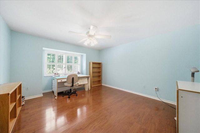 13305 GOLF CREST CIRCLE, Tampa, FL 33618