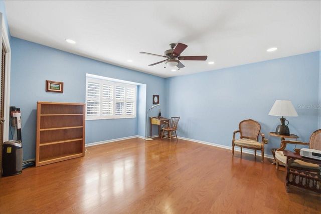 13305 GOLF CREST CIRCLE, Tampa, FL 33618