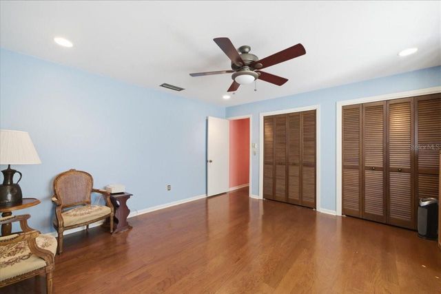 13305 GOLF CREST CIRCLE, Tampa, FL 33618