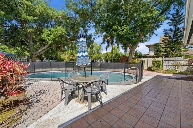 13305 GOLF CREST CIRCLE, Tampa, FL 33618