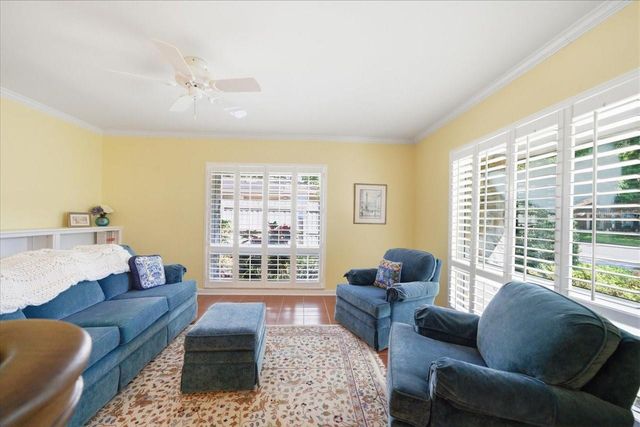 13305 GOLF CREST CIRCLE, Tampa, FL 33618