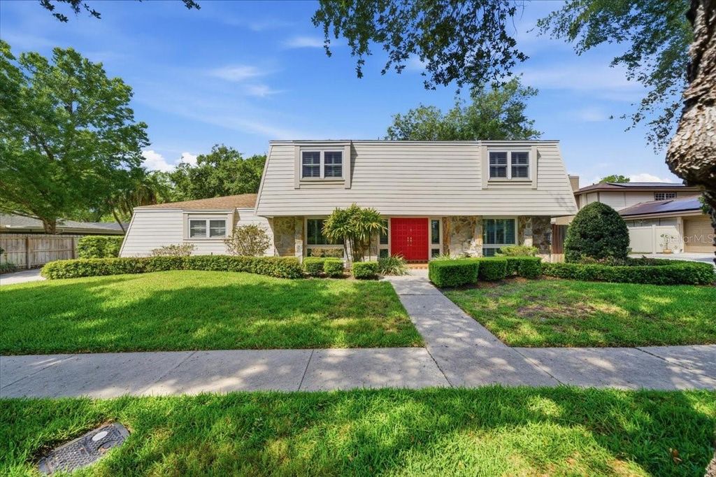 13305 GOLF CREST CIRCLE, Tampa, FL 33618