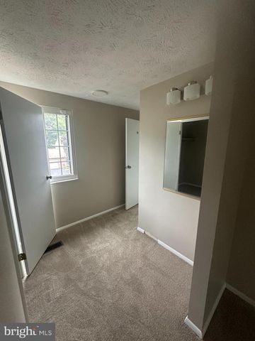 7613 SPRINGFIELD HILLS DR, Springfield, VA 22153