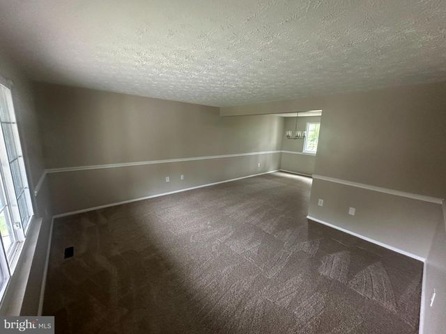 7613 SPRINGFIELD HILLS DR, Springfield, VA 22153