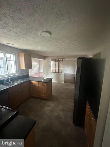 7613 SPRINGFIELD HILLS DR, Springfield, VA 22153