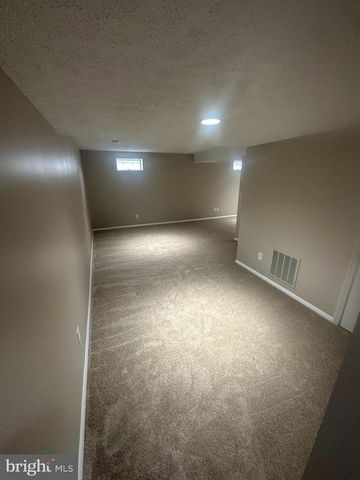 7613 SPRINGFIELD HILLS DR, Springfield, VA 22153