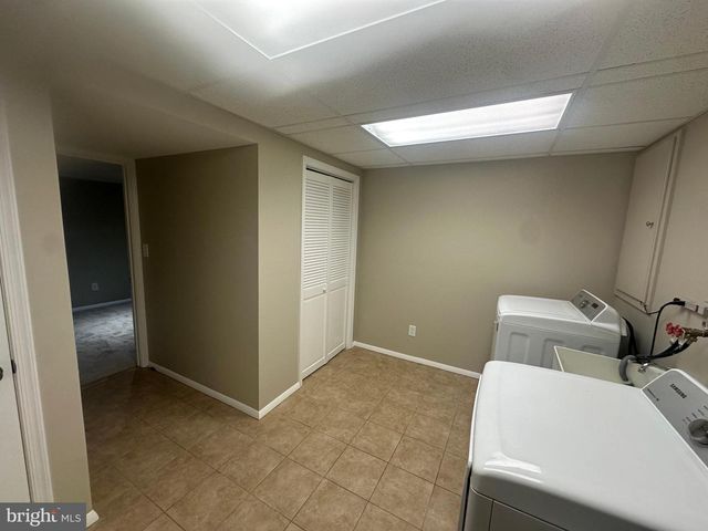 7613 SPRINGFIELD HILLS DR, Springfield, VA 22153