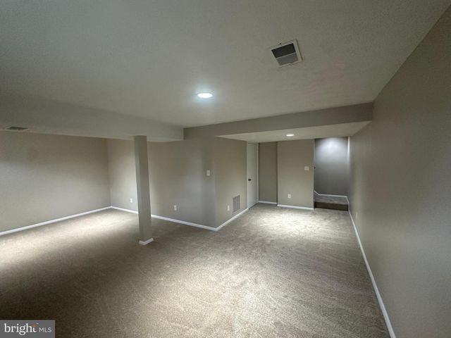 7613 SPRINGFIELD HILLS DR, Springfield, VA 22153