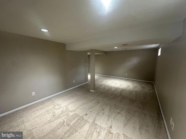 7613 SPRINGFIELD HILLS DR, Springfield, VA 22153