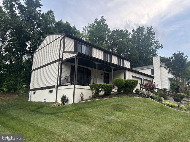 7613 SPRINGFIELD HILLS DR, Springfield, VA 22153