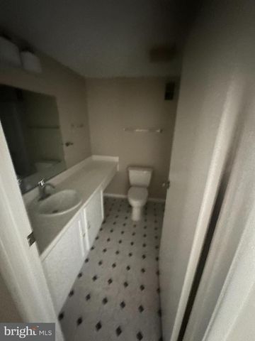 7613 SPRINGFIELD HILLS DR, Springfield, VA 22153