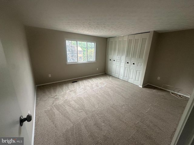 7613 SPRINGFIELD HILLS DR, Springfield, VA 22153