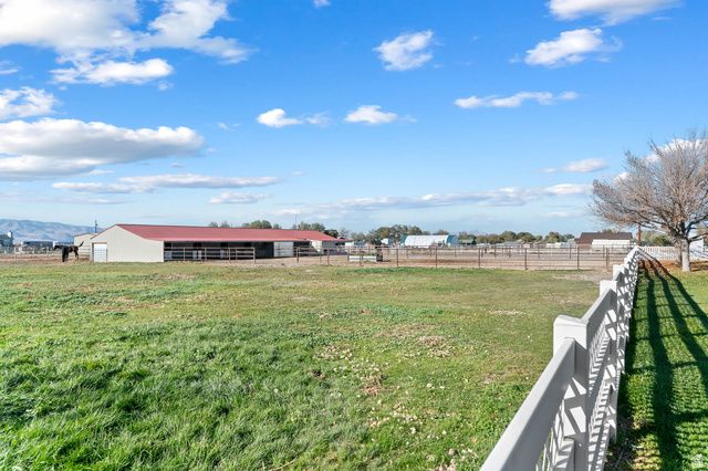 3675 N GUNDERSEN CIR, Erda, UT 84029