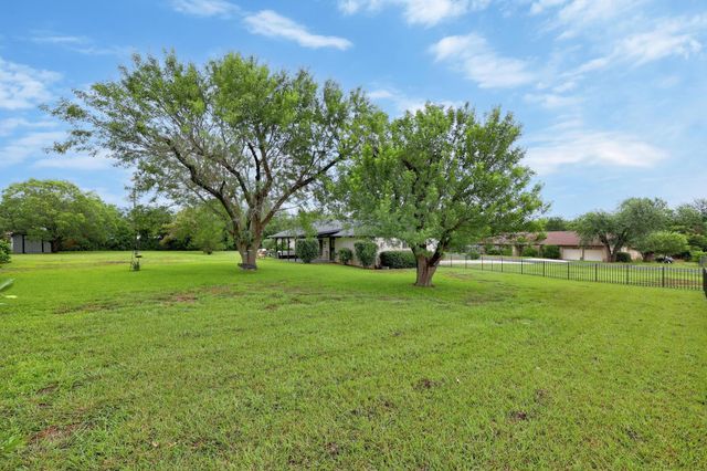 1411 Shenandoah DR, Cedar Park, TX 78613