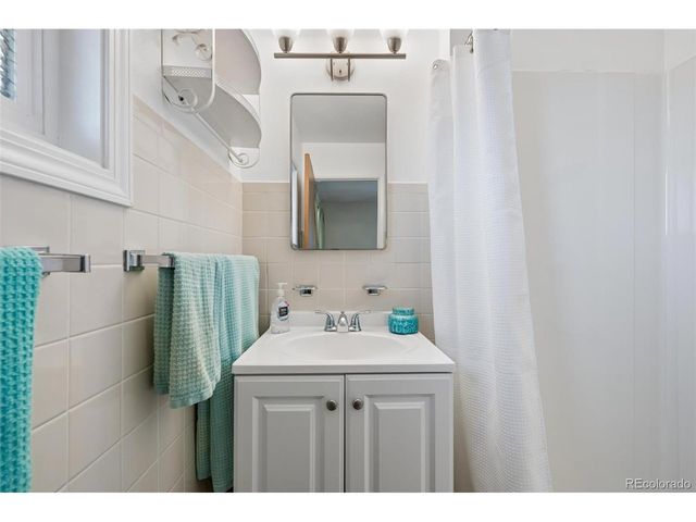 1152 S Vancouver Way, Lakewood, CO 80228
