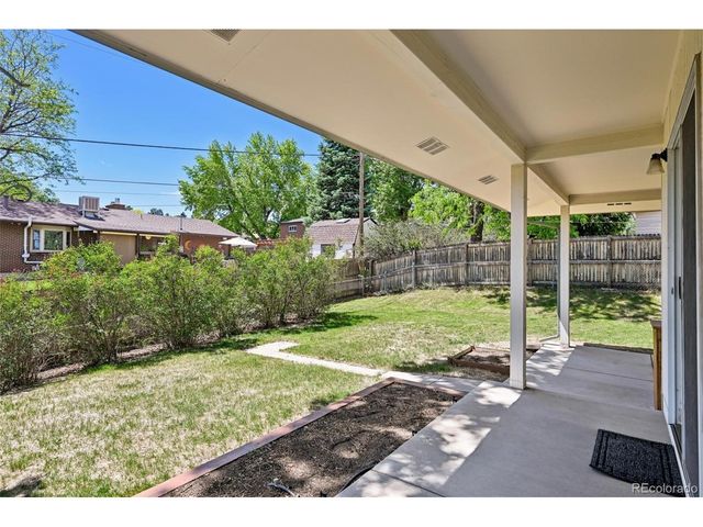 1152 S Vancouver Way, Lakewood, CO 80228