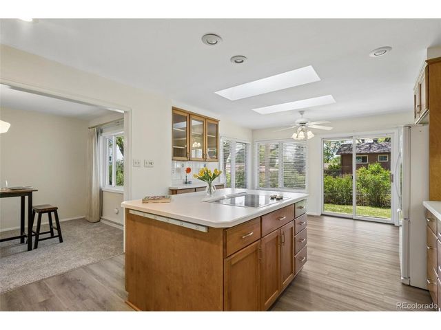 1152 S Vancouver Way, Lakewood, CO 80228