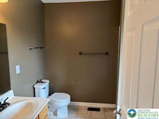 1125 King Way, Upper Macungie Twp, PA 18031