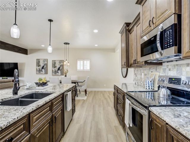 746 N Walnut Street, Colorado Springs, CO 80905