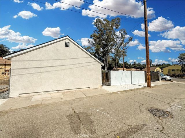 4187 Dwight Avenue, Riverside, CA 92507