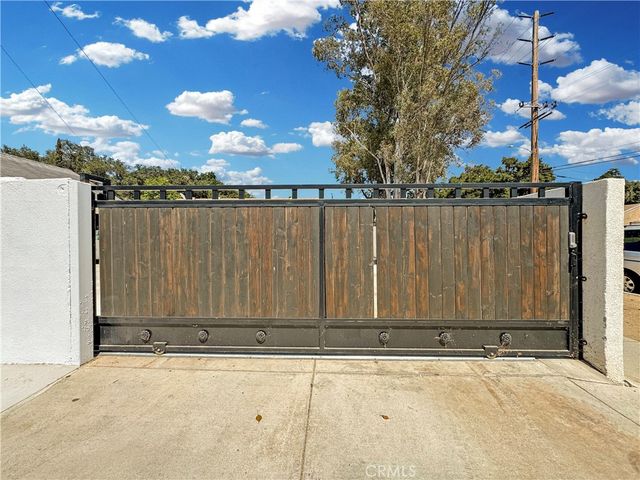 4187 Dwight Avenue, Riverside, CA 92507
