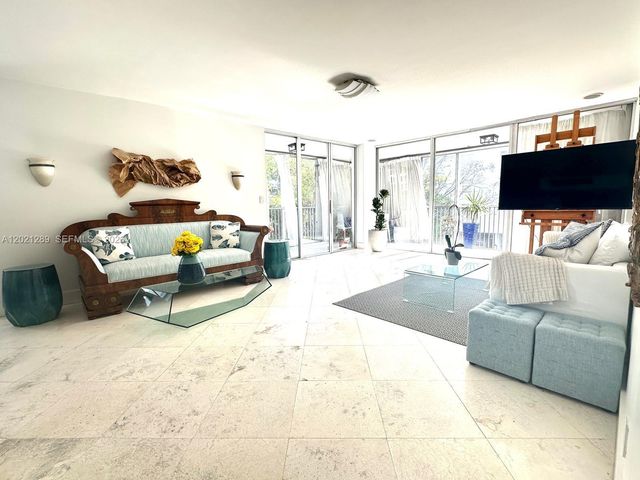 150 Ocean Lane Dr 2A, Key Biscayne, FL 33149