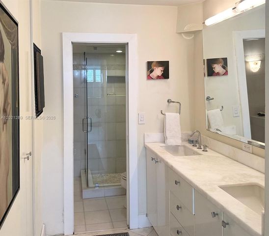 150 Ocean Lane Dr 2A, Key Biscayne, FL 33149