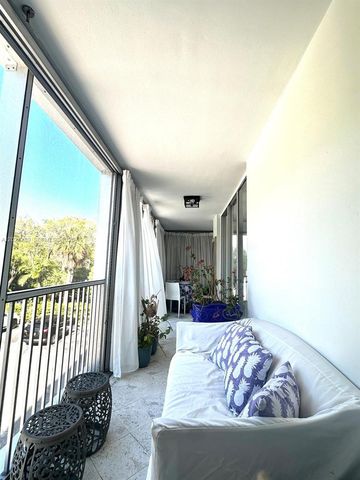 150 Ocean Lane Dr 2A, Key Biscayne, FL 33149